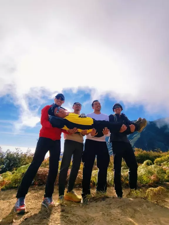 slider bergerak (6) slider bergerak (6)